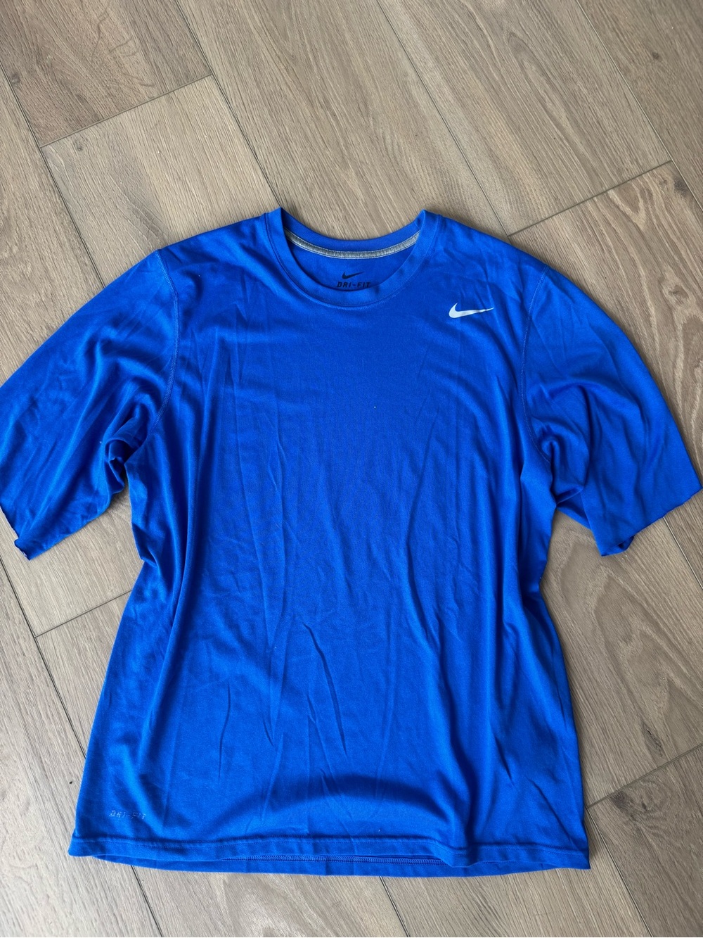 Nike Men’s Blue Dri-FIT Performance Tee Size Large